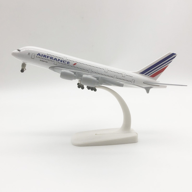 Air France A380 · 20 cm, fotografía verificada por tipo de peana