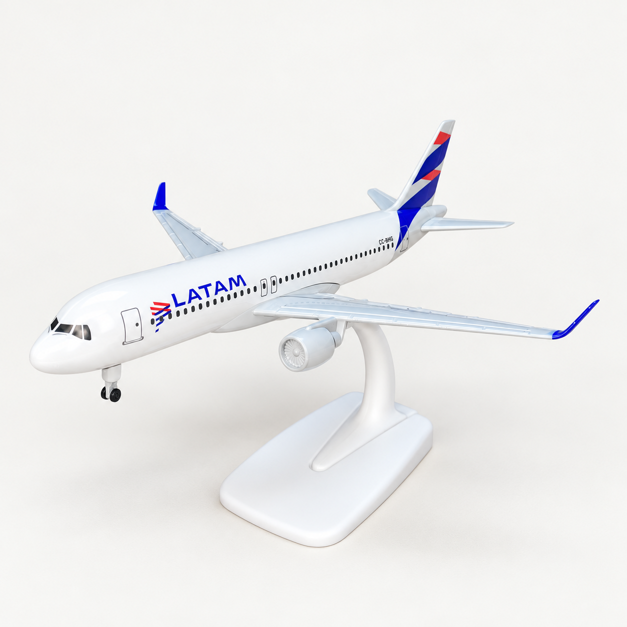 Miniatura de avião LATAM Airlines A320 (1:400), fotografia do produto 1