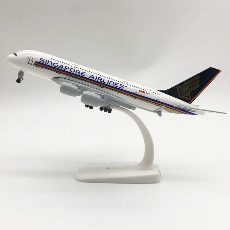 Singapore Airlines A380 · 20 cm, fotografía verificada por tipo de peana