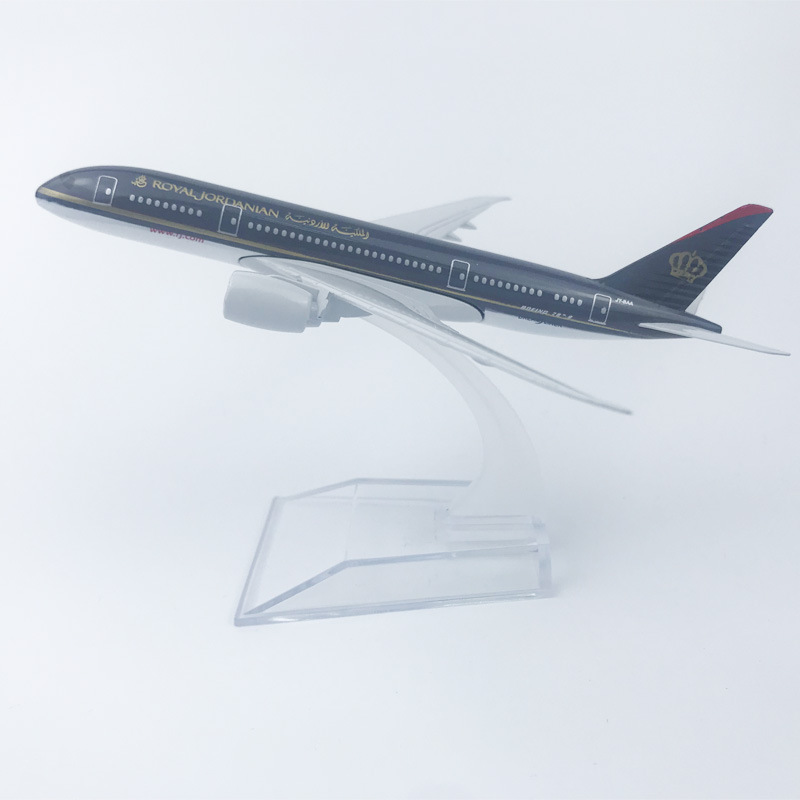 Royal Jordanian B787, modelo de 16 cm